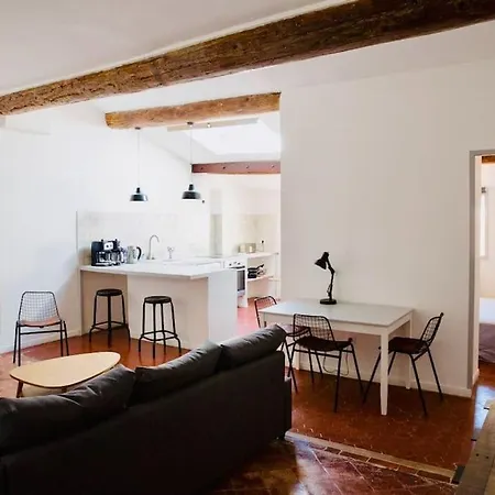 Apartment Spacieux Et Lumineux T3 - De Aix-en-Provence